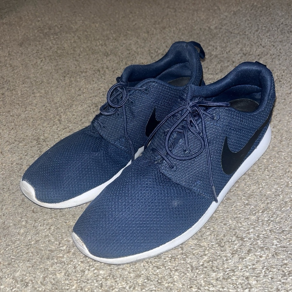 Nike Roshe Run Midnight Navy White 511881-405 Size 11.5 Mens Running Shoes Blue